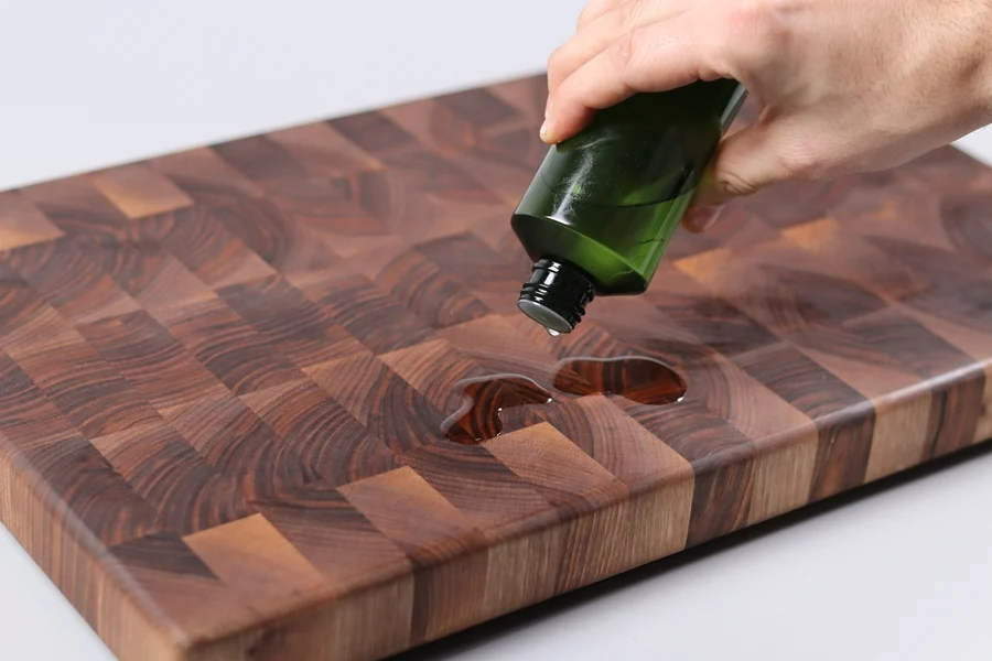 Mantenimiento con aceite para tablas de cortar y tablas de servir